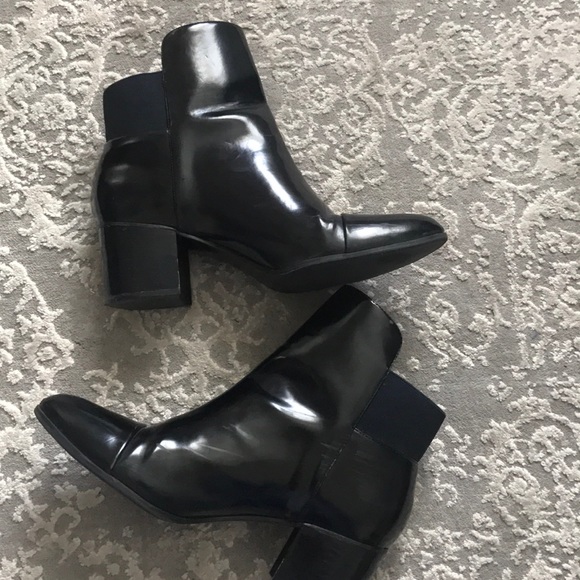 Zara booties - Picture 1 of 8